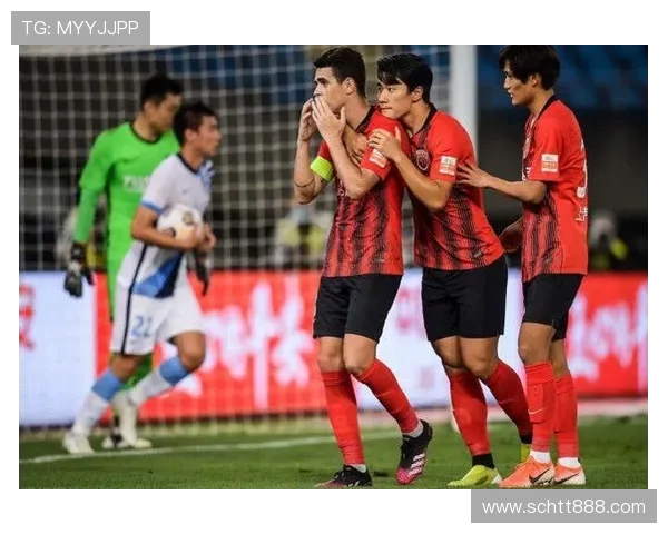 深圳与广州篮球队赛后复盘分析团队配合与战术执行的关键因素 深圳与广州篮球队赛后复盘分析团队配合与战术执行的关键因素