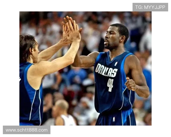 常林的成长之路:从默默无闻到篮球场上的闪耀明星 常林的成长之路:从默默无闻到篮球场上的闪耀明星