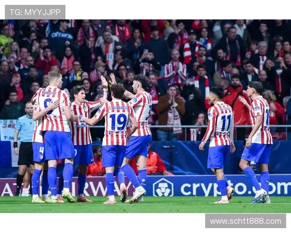 竞技俱乐部与圣菲联合的激烈对决揭示足球战术与团队合作的魅力 竞技俱乐部与圣菲联合的激烈对决揭示足球战术与团队合作的魅力