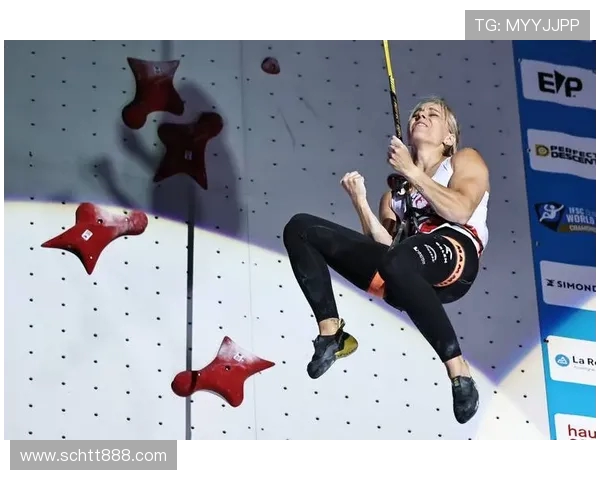 上海攀岩队在极限运动世界杯中以84分稳居积分榜首位 上海攀岩队在极限运动世界杯中以84分稳居积分榜首位